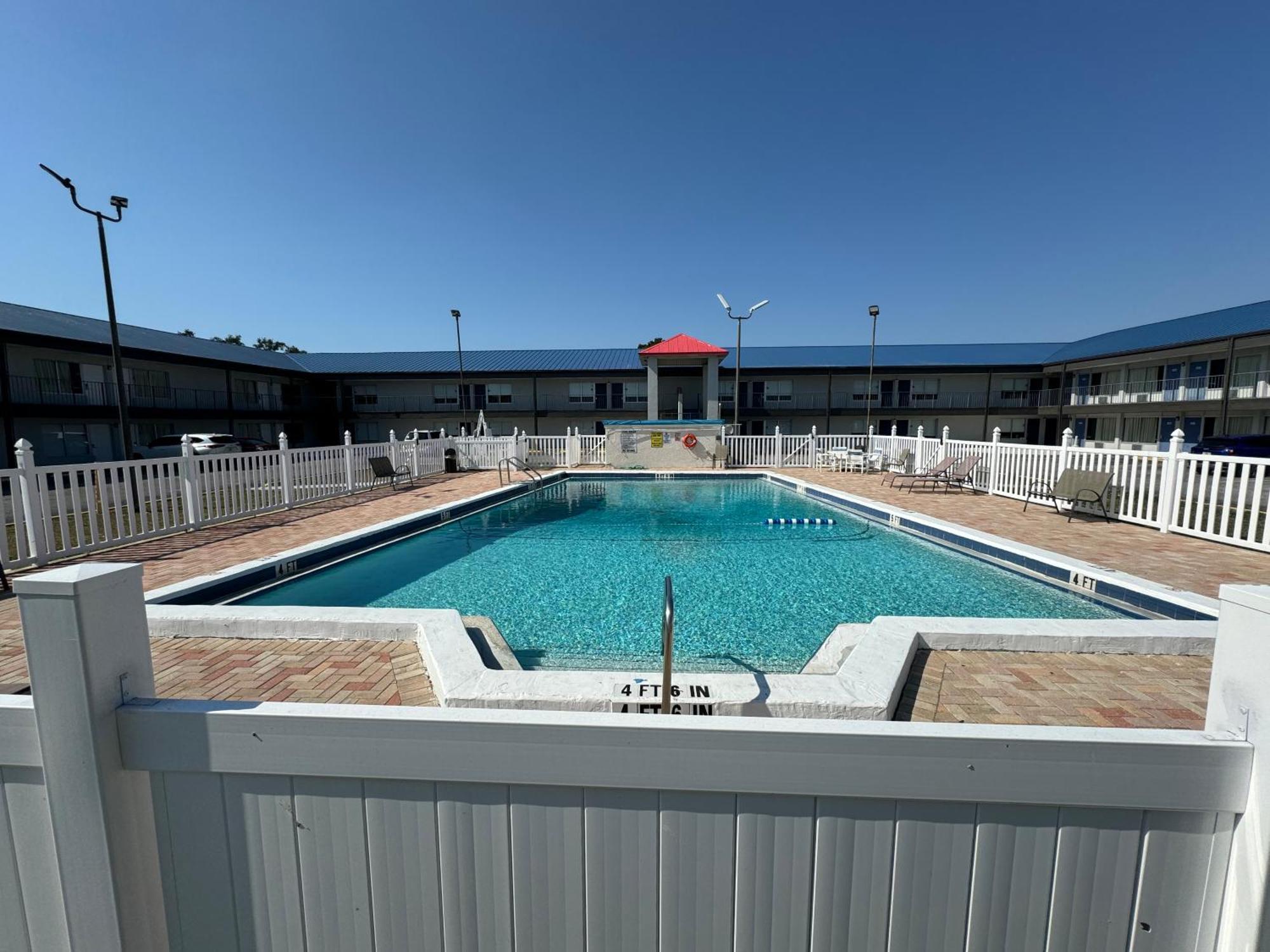 Motel 6 Englewood, Fl 외부 사진
